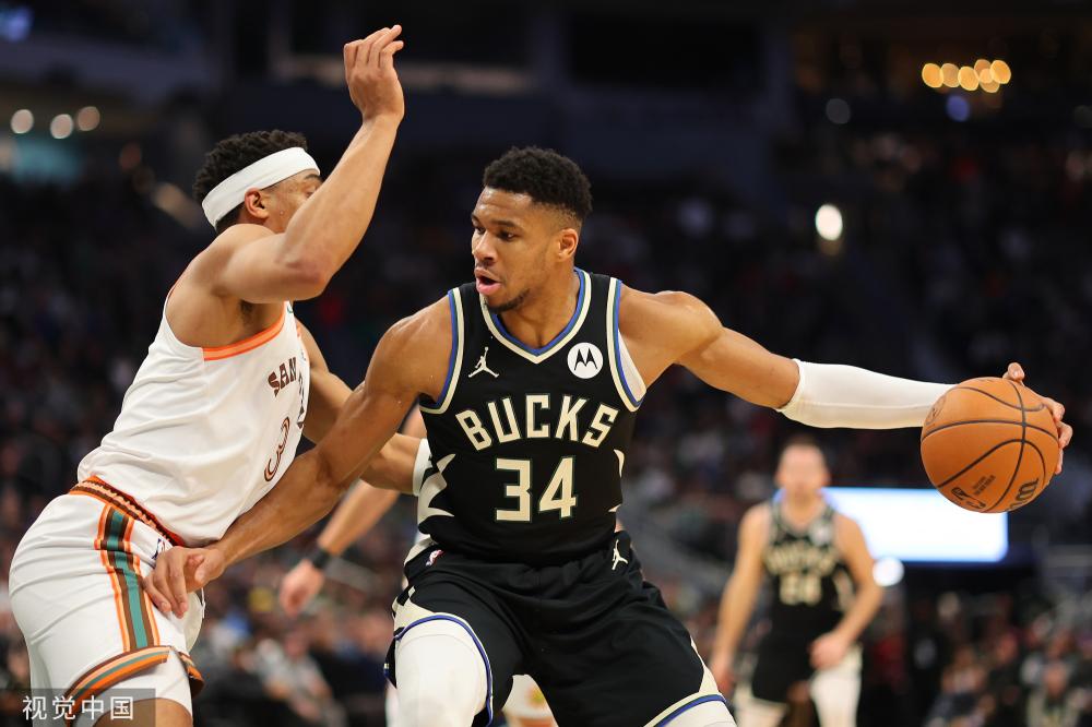 并探讨米兰 并探讨米兰