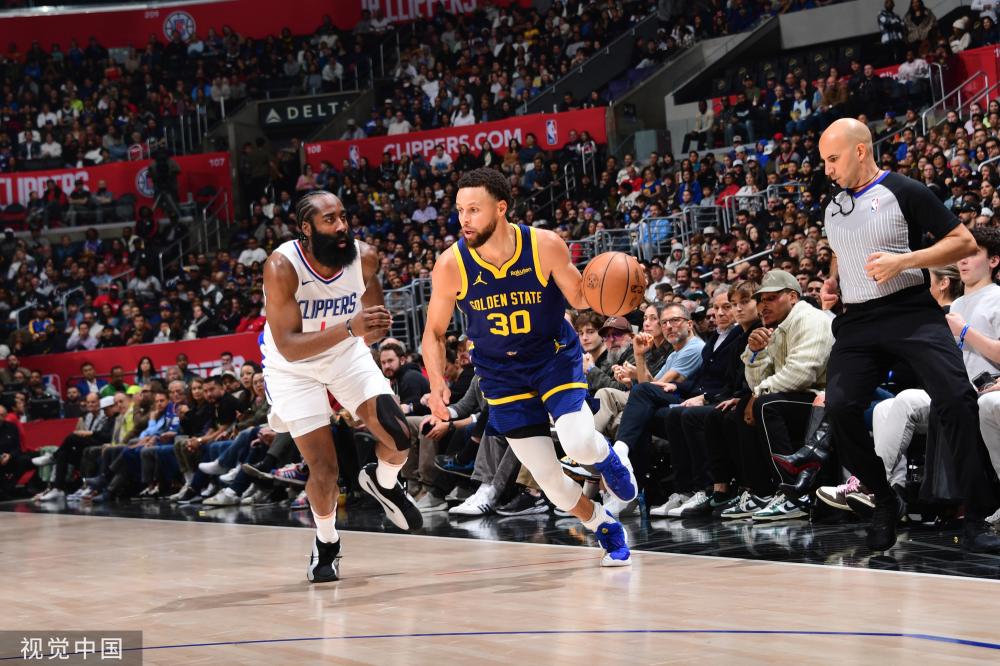 首钢女篮在 首钢女篮在